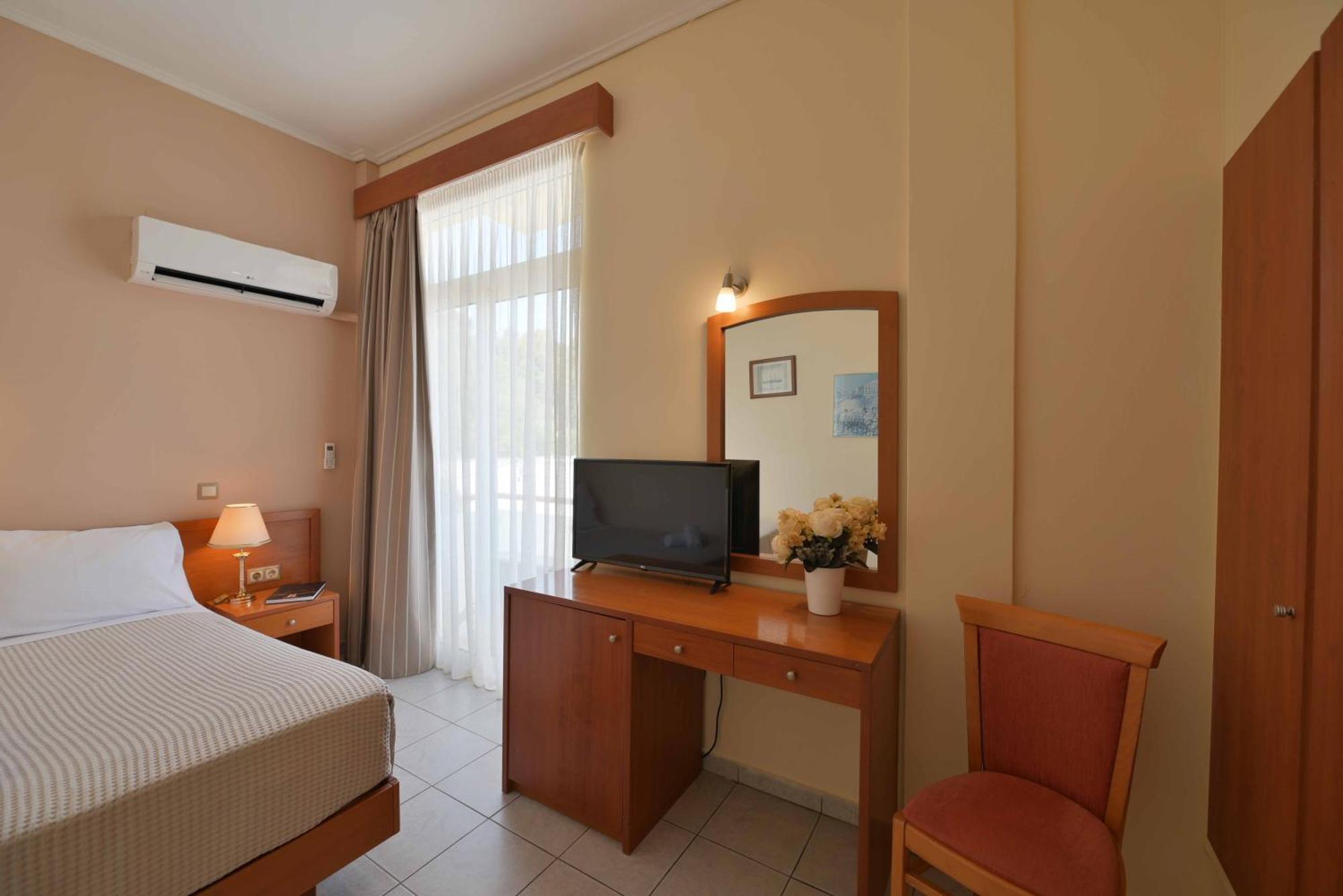Neda Hotel Ancient Olympia Екстериор снимка