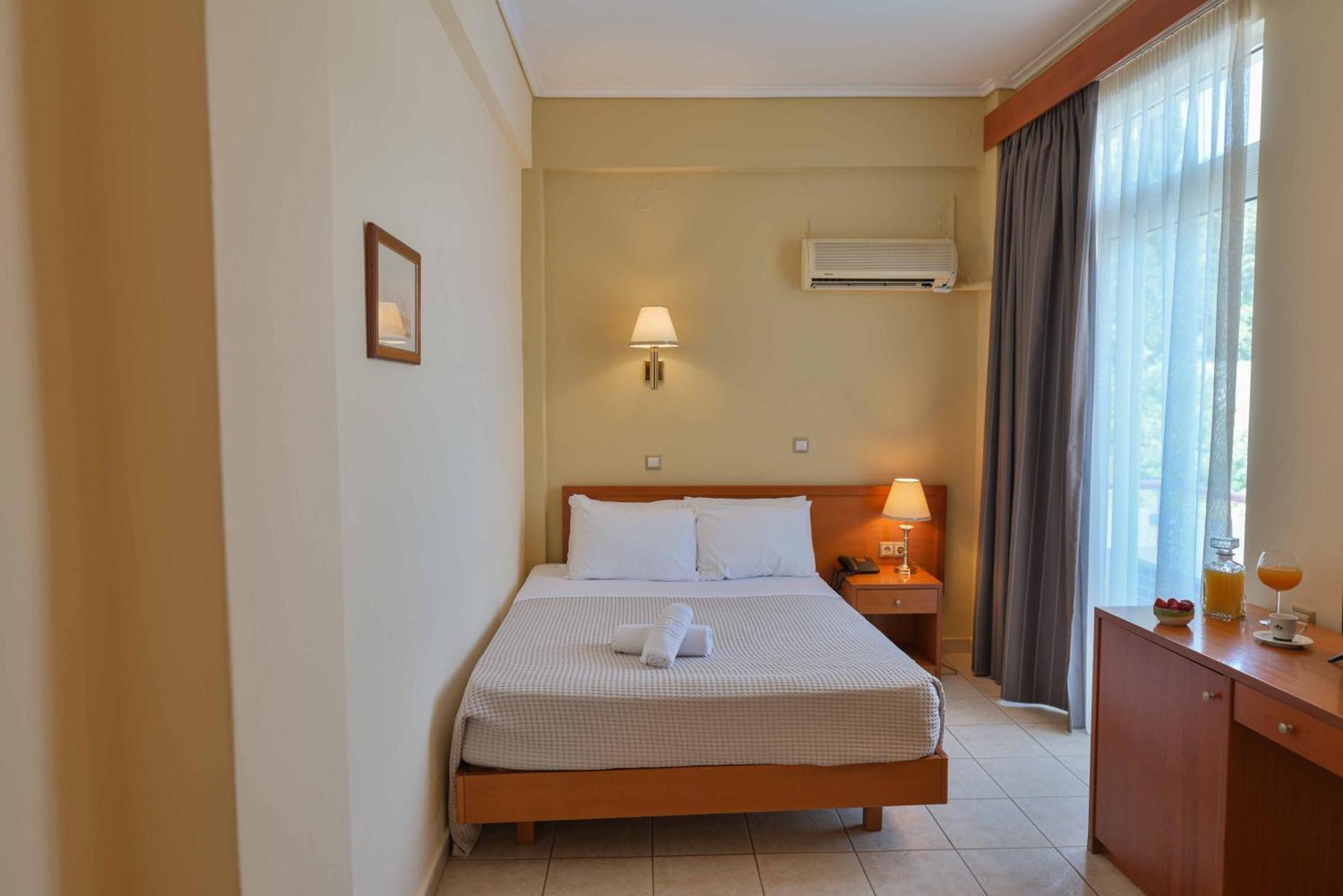Neda Hotel Ancient Olympia Екстериор снимка