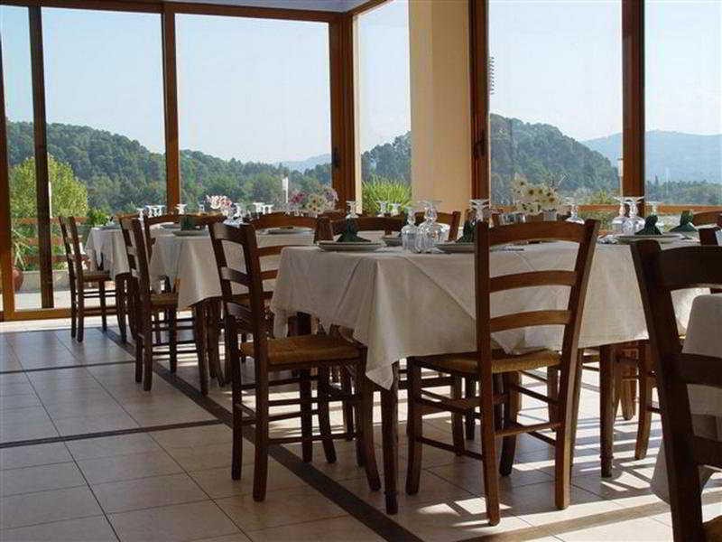 Neda Hotel Ancient Olympia Екстериор снимка